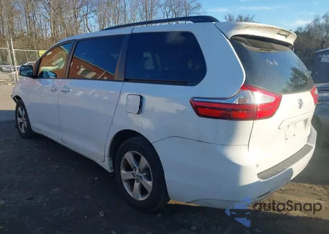 2017 Toyota Sienna Le 8 Passenger from USA, damaged, VIN 5TDKZ3DC5HS778274